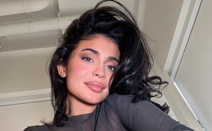 Kylie Jenner celebra sus 26 años con sensual vestido cut out