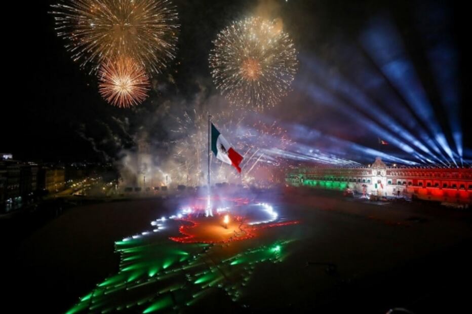 Fiestas patrias desoladas por Covid-19 y perros rescatistas con actitud de rockstars, entre las fotos de la semana