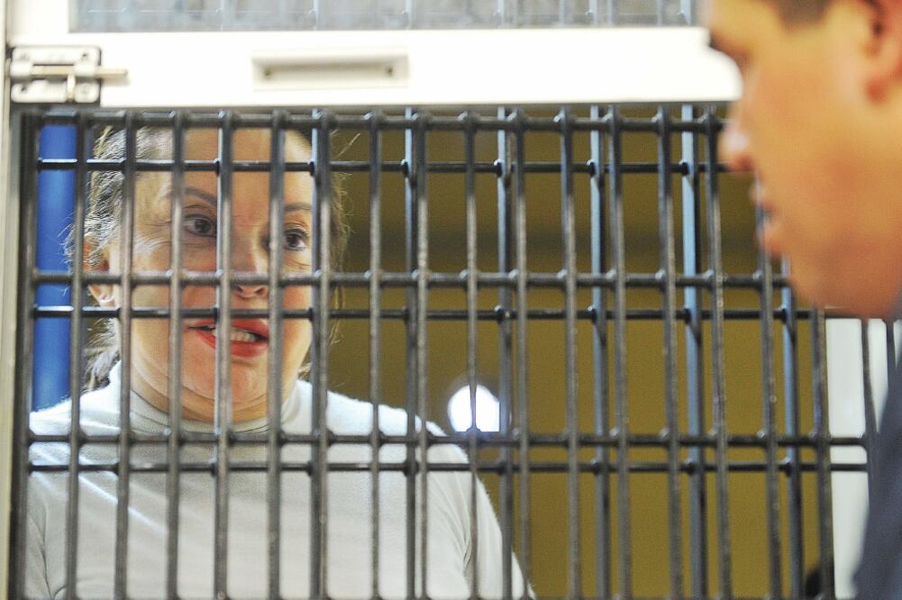 Desde febrero pasado, cuando Elba Esther Gordillo cumplió 70 años, su defensa buscó obtener la prisión domiciliaria y posteriormente argumentó que la ex líder sindical tiene problemas de salud que son crónico degenerativos (ARCHIVO EL UNIVERSAL)