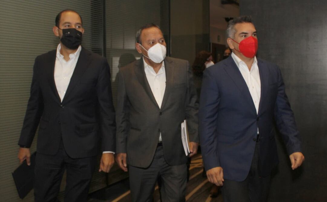 Los dirigentes del PRI, PAN y PRD exigieron a López Obrador que se ponga a trabajar. Foto: Twitter @JesusZambrano_G