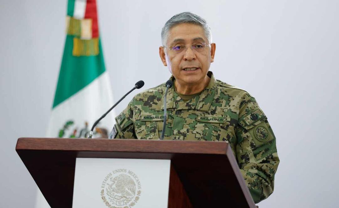 El titular de la Secretaría de Marina (Semar), almirante Raymundo Pedro Morales Ángeles, en conferencia este 7 de septiembre del 2025. Foto: Diego Simón / EL UNIVERSAL.