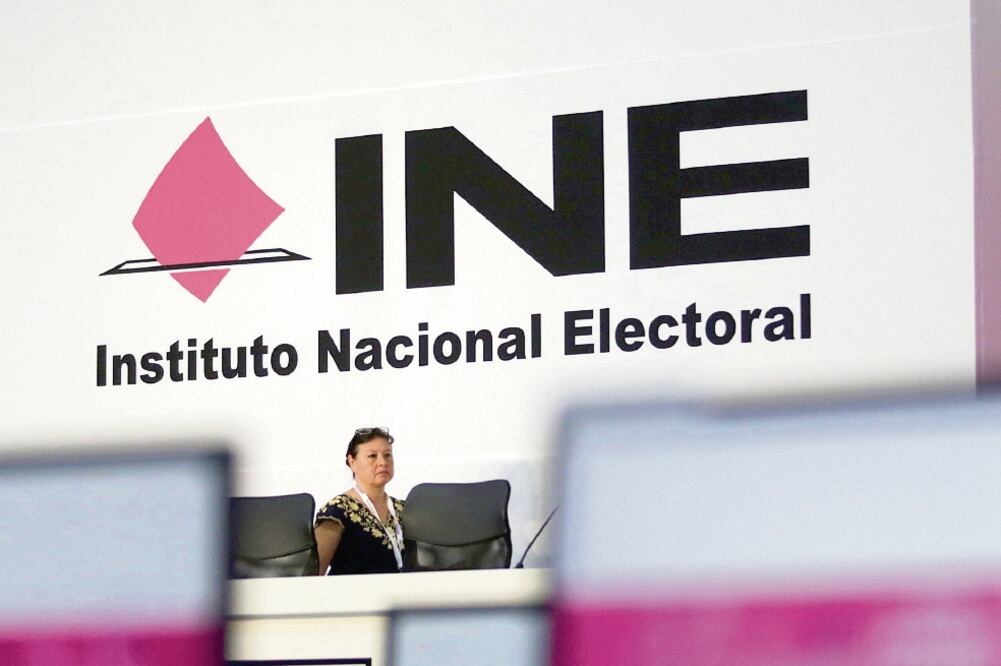 EL DATO Estrategia. El INE lanzó una app para que los grupos que aspiran a convertirse en partidos políticos recaben apoyos. Foto: ARCHIVO EL UNIVERSAL