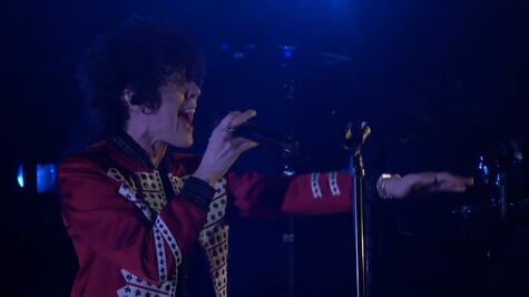 LP da emotivo concierto por streaming desde los Ángeles