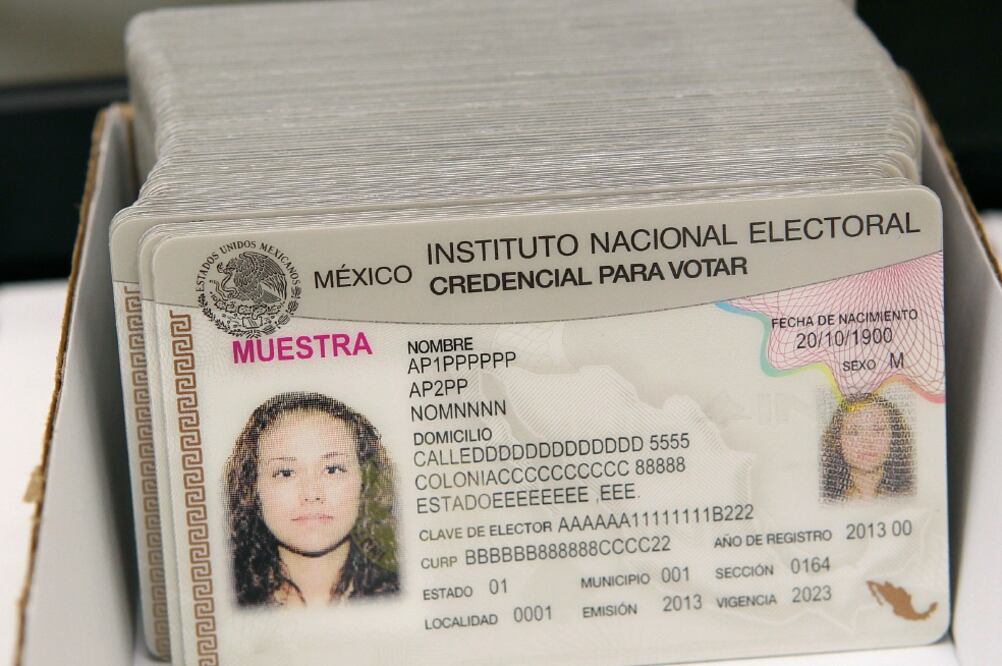 La principal diferencia de las nuevas micas con respecto a las anteriores es la incorporación de dos códigos bidimensionales o QR. Foto/ARCHIVO EL UNIVERSAL