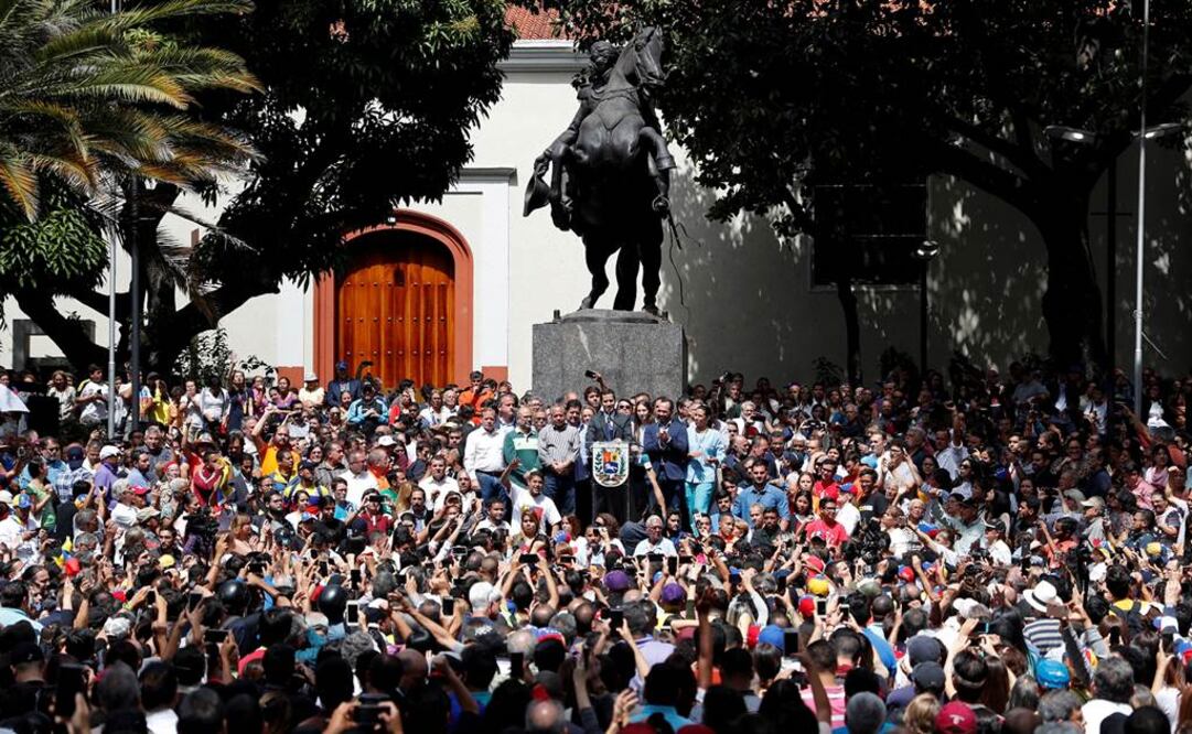 REUTERS/Carlos Garcia Rawlins TPX IMAGES OF THE DAY