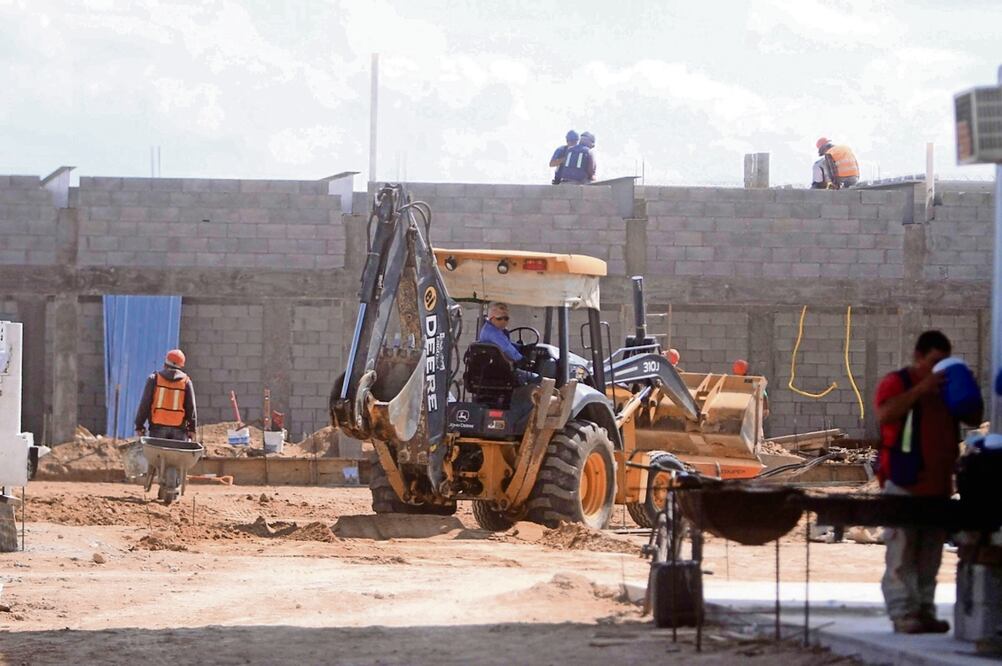 El indicador de confianza empresarial de la construcción registró un aumento mensual de 2.1 puntos en marzo