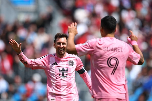 Lionel Messi anota gol y brinda dos asistencias en la victoria del Inter Miami ante Toronto FC