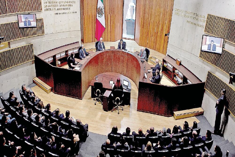 Los magistrados electorales establecen que los partidos tienen derecho a difundir sus logros de gobierno, pero es indebido que se transmitan estos anuncios en entidades en proceso electoral (ARCHIVO EL UNIVERSAL)