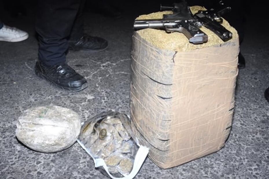 Detienen a "El Chato Venegas"; aseguran drogas y armas de fuego