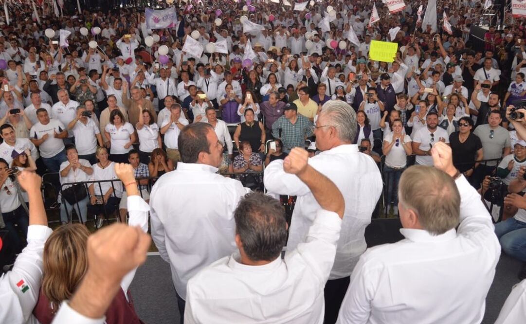 Cuauhtémoc Blanco y alejandro Vera llegaron al cierre de campaña del ex futbolista. (FOTO: Tony Rivera. EL UNIVERSAL)