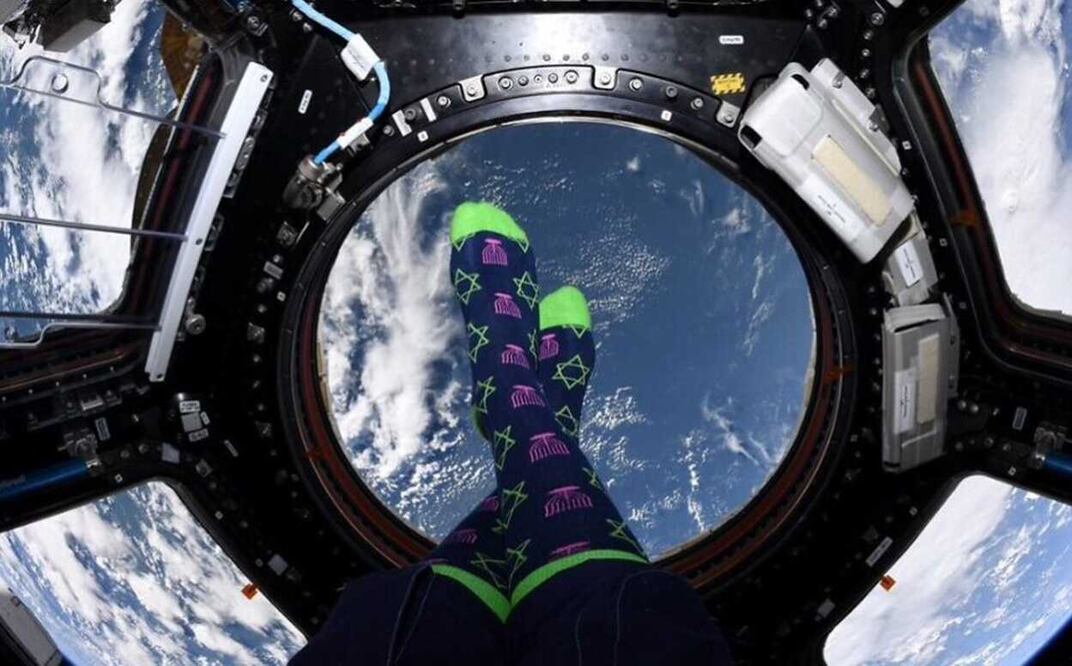 La compañía de Elon Musk logró el primer aterrizaje de un cohete de propulsión en 2015. Foto: Jessica Meir/ Twitter