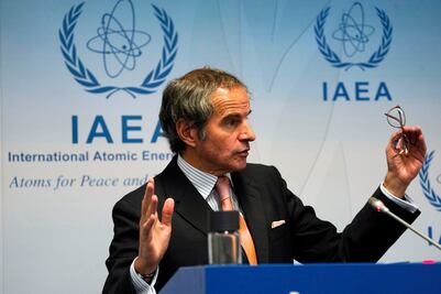 Irán acumula más uranio cercano a grado armamentístico, dice OIEA; Israel lo acusa de querer "completar su programa de armamento nuclear" 