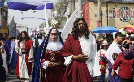 VIDEO Inicia primer recorrido de la Pasión de Cristo en Iztapalapa; miles de fieles presencian el paso de Jesús de Nazaret
