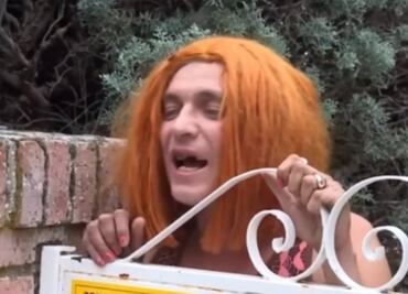 Captan al hijo de Camilo Sesto descalzo y en un estado lamentable