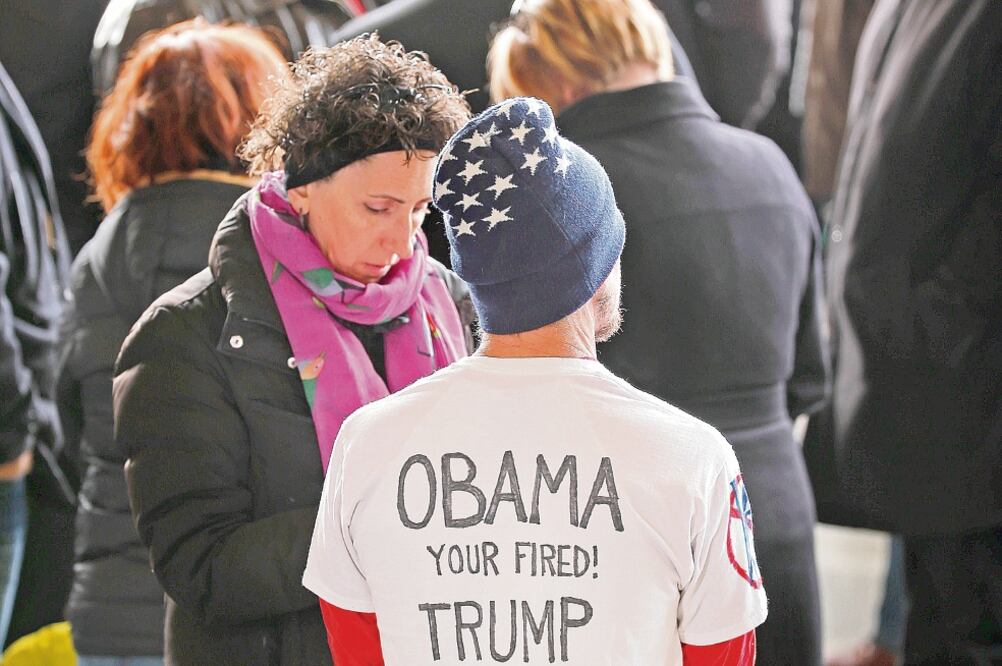 Una economía débil y un cambio demográfico que afecta a los anglosajones han llevado a muchos a apoyar a Trump (PAUL SANCYA. AP)