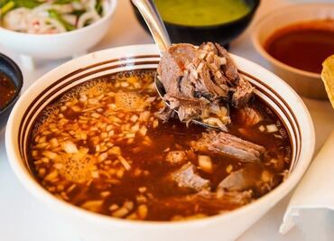 Cura la cruda con esta tradicional birria en Azcapotzalco