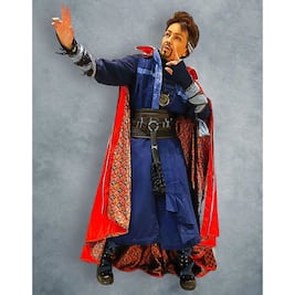 Thalía se disfraza del Doctor Strange para Halloween 2019