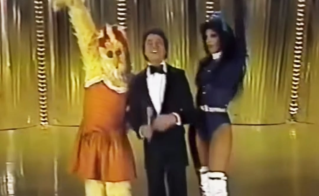 César Costa y Gina Montes en "La Carabina de Ambrosio". Foto: Captura de pantalla.