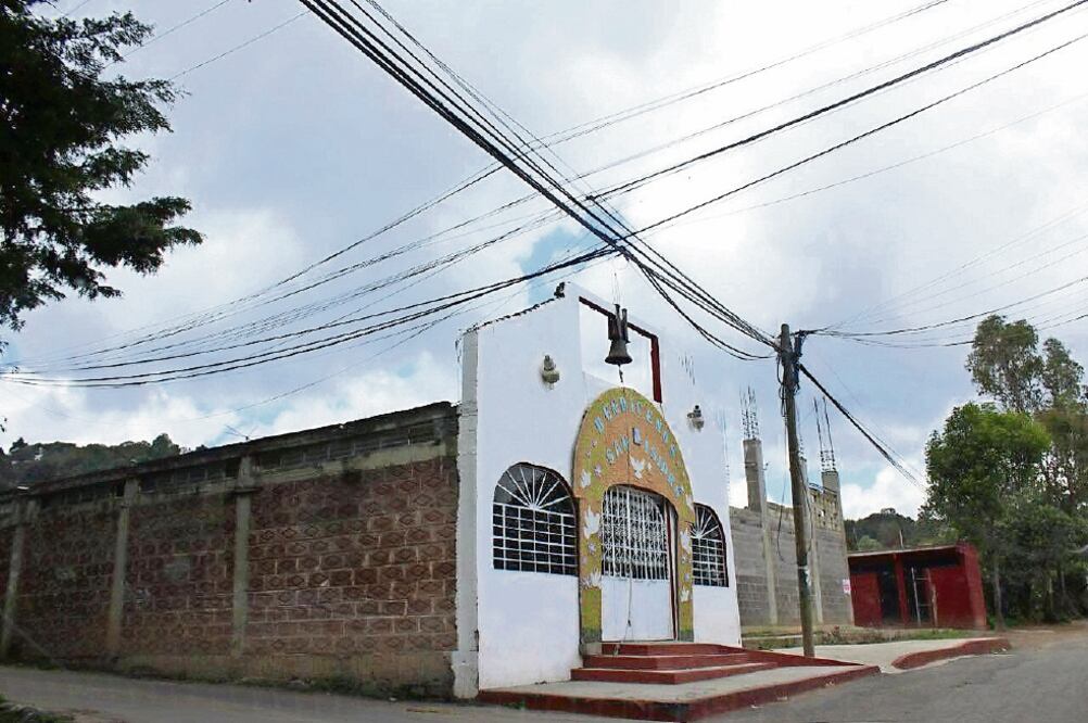 A través de un comunicado, la delegación Xochimilco informó que a la capilla de San Isidro no se le colocaron sellos y tampoco hay algún procedimiento administrativo en su contra (ESPECIAL)