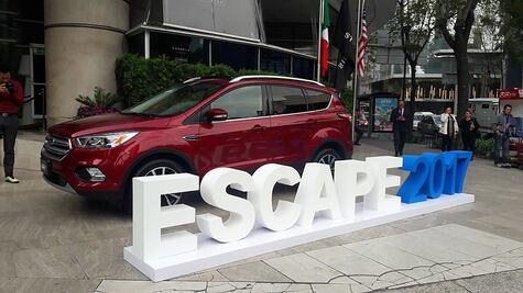  Ford presentó  el Escape 2017