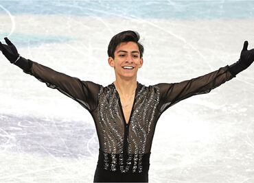 El patinador mexicano Donovan Carrillo fue premiado en New York