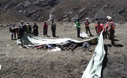 Cientos aún enterrados tras avalancha en Nepal