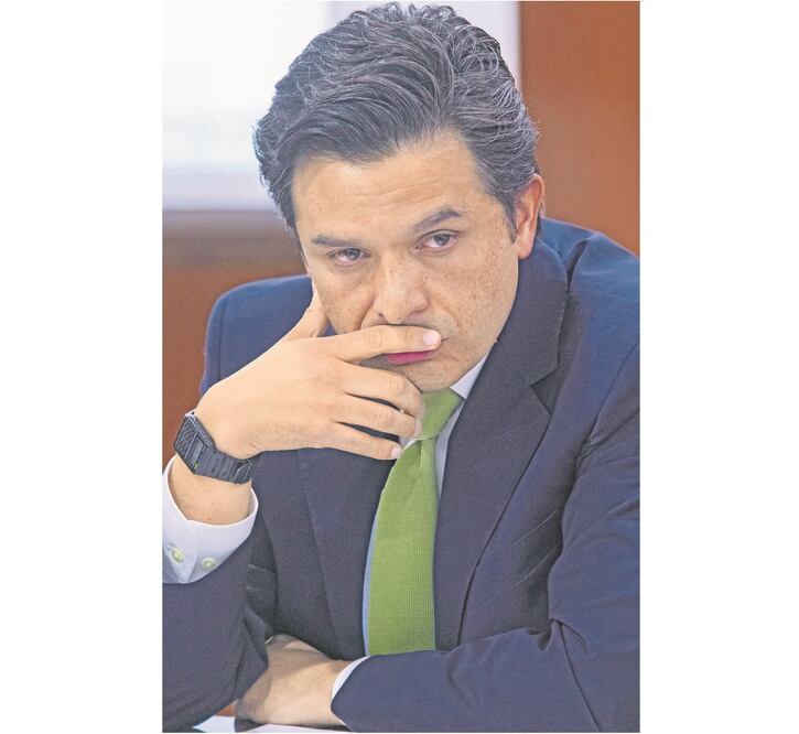 Director del IMSS no dice nada ante agresiones a su personal