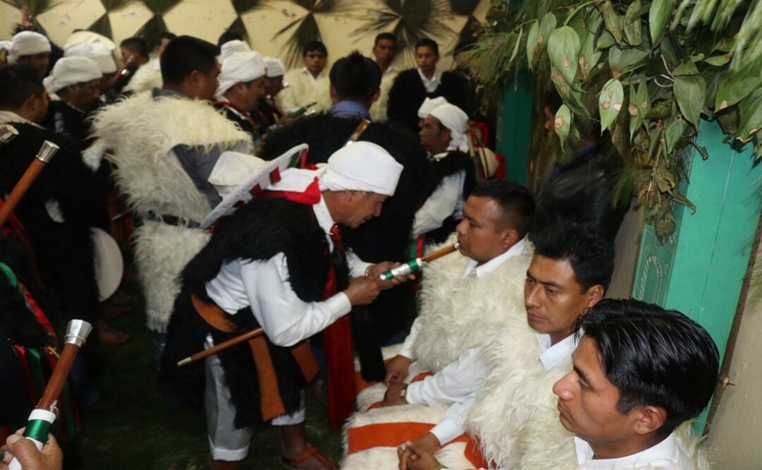 Realizan ceremonia tzotzil para edil de San Juan Chamula