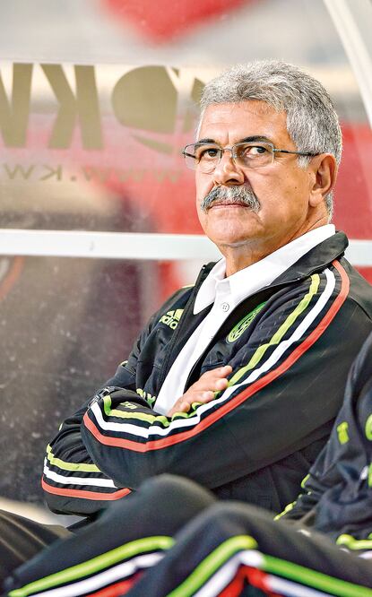 El estratega tricolor padeció para poner orden en sus líneas y evitar la caída (IMAGO7)