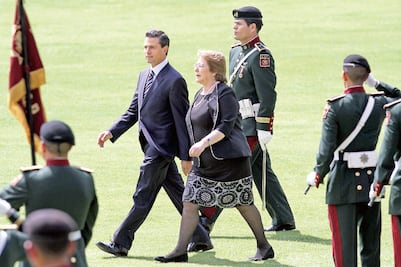 México y Chile pactan fortalecer a ejércitos