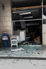 Explosión frente a clínica en California fue un ataque "terrorista"; hay una persona de interés en la pesquisa