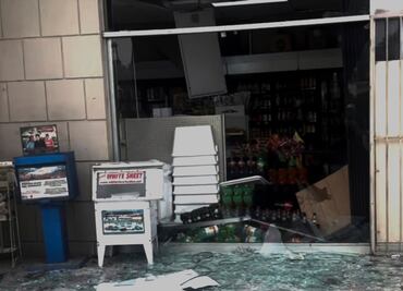 Explosión frente a clínica en California fue un ataque "terrorista"; hay una persona de interés en la pesquisa