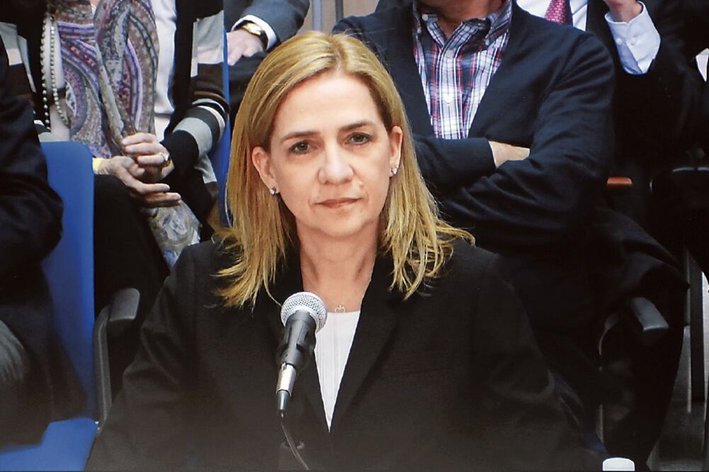 La hermana del rey Felipe VI pidió responder sólo a las preguntas de su abogado (ARCHIVO EL UNIVERSAL)