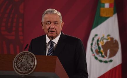 AMLO celebra aprobación de la vacuna de AztraZeneca; llegará en marzo a México, dice