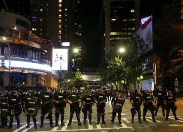 Declaran emergencia en Charlotte por protestas violentas