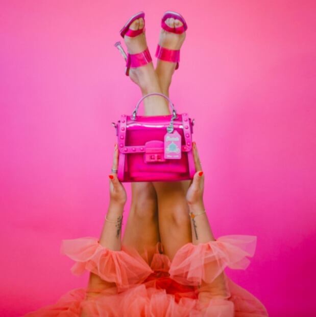 Ya puedes usar las zapatillas de cristal de Cenicienta 