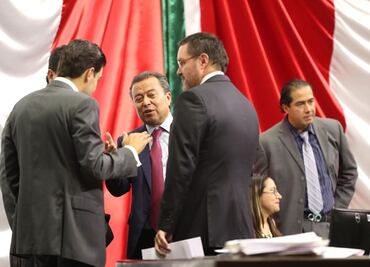 Bloque PAN-PRD-MC acusa al PRI de querer comprar diputados