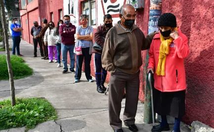 Falta de funcionarios de casilla retrasa inicio de consulta popular en Tláhuac