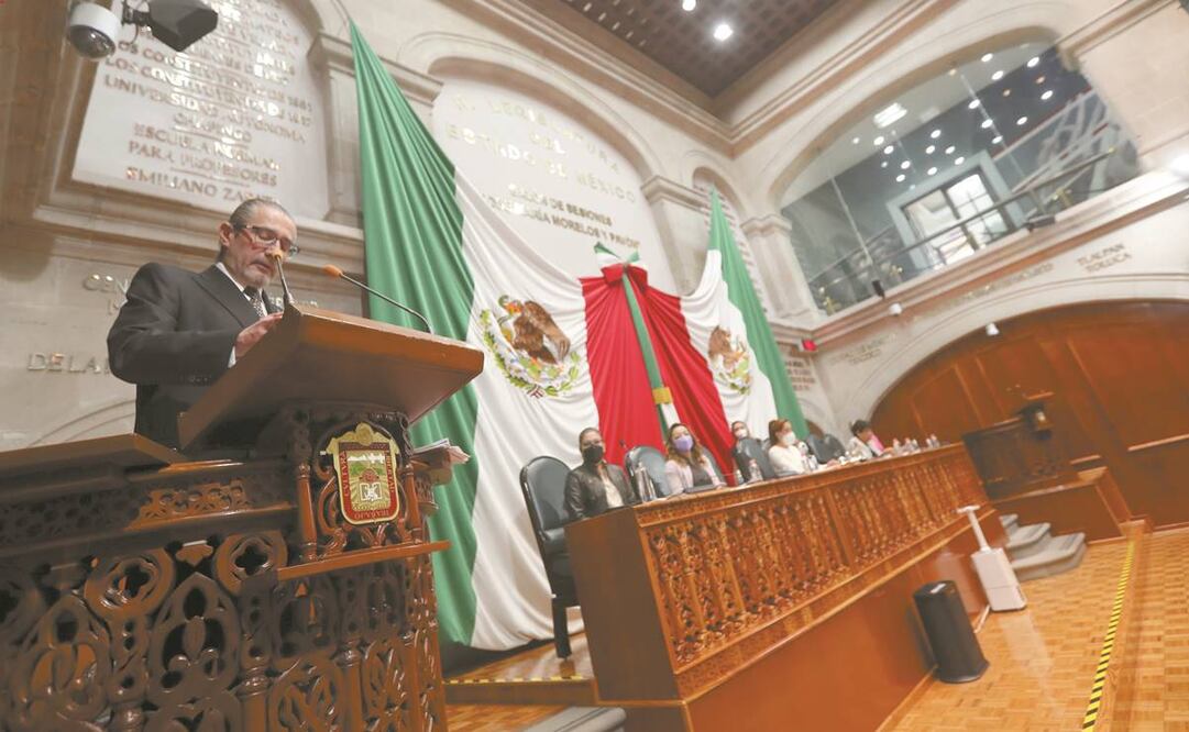 Al comparecer ante diputados mexiquenses, el fiscal destacó algunos resultados de las acciones contra el feminicidio en la entidad. Foto: Jorge Alvarado/ EL UNIVERSAL.