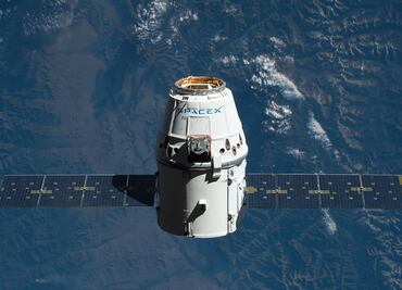 Regresa a la Tierra el primer carguero Dragon reutilizado