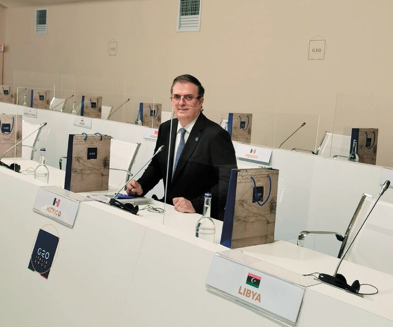 El canciller Marcelo Ebrard estuvo ayer en Italia, donde participó en la reunión de ministros de Relaciones Exteriores del G20. Foto: TOMADA DE TWITTER