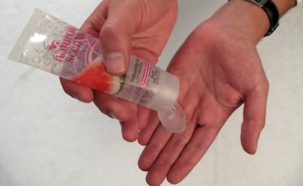 Gel antibacterial sí reduce carga microbiana: AMEIN