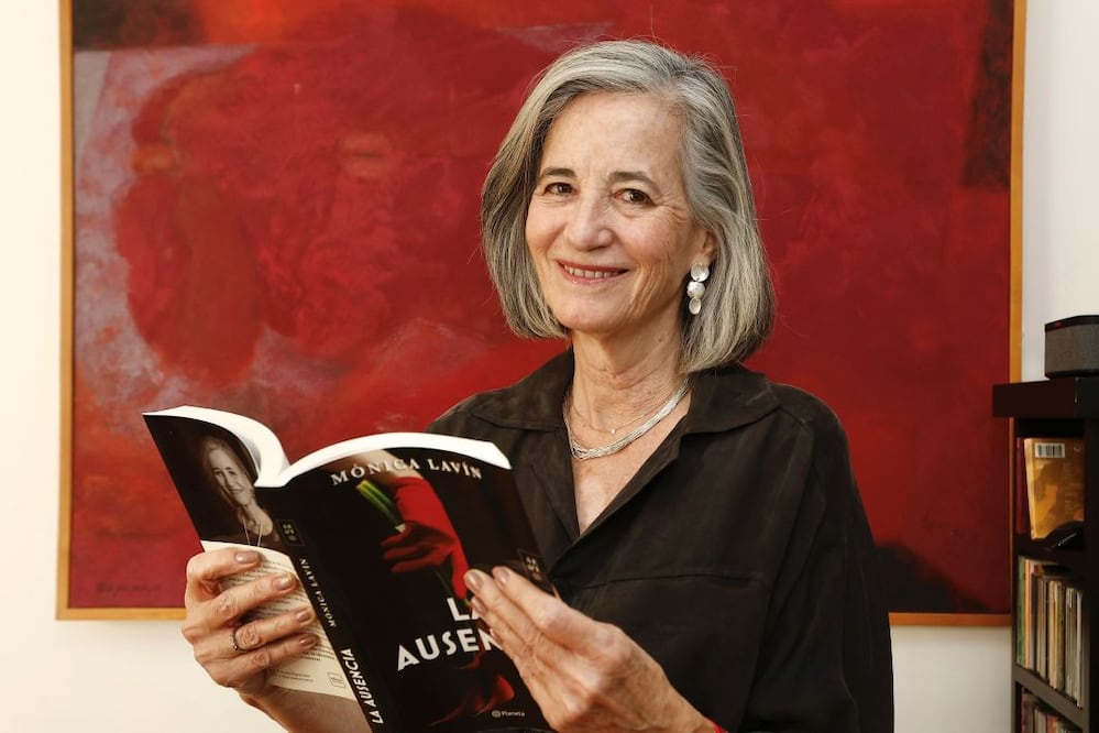 Mónica Lavín fue ganadora del Premio Nacional Letras de Sinaloa 2023. Es escritora y tallerista con más de treinta años de trayectoria. Especial: Archivo de El Universal