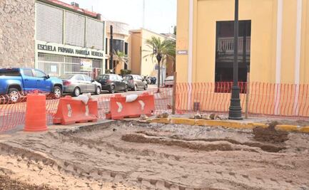 Hallan partes de vieja muralla del Puerto de Veracruz durante rehabilitación de calle; INAH busca proteger vestigios