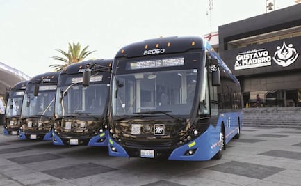 Estrenan 100 trolebuses en CDMX