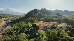 Cuánto cuesta dormir en una hacienda con vista al Volcán de Colima