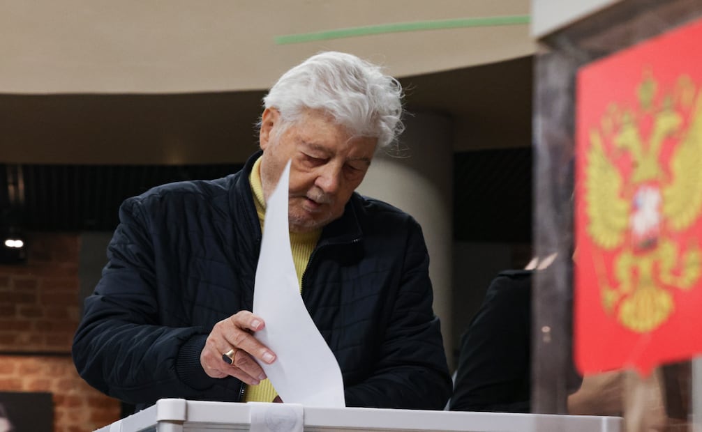 Rusia vice una jornada de elecciones de 3 días Foto: EFE/EPA/MAXIM SHIPENKOV