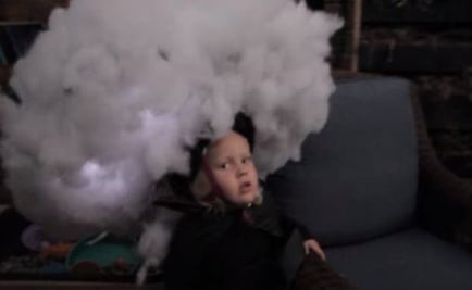 Disfrazó a su hija de 'El Niño'