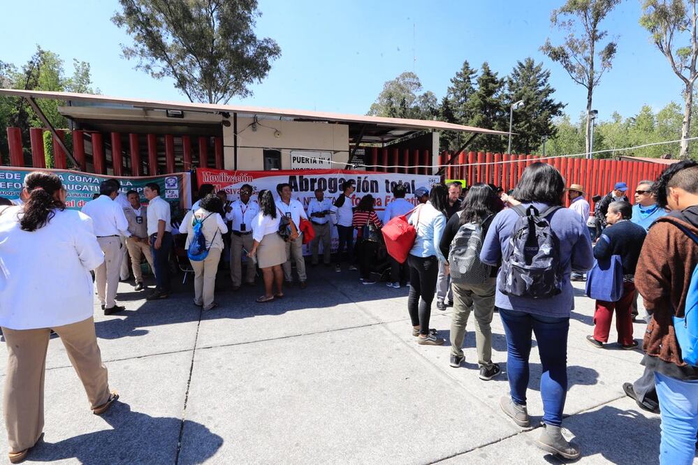 La CNTE mantiene un plantón en San Lázaro. Foto: Irving Olivares / EL UNIVERSAL