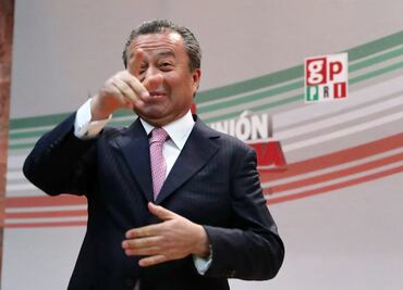 Diputados del PRI eligen como nuevo coordinador a Carlos Iriarte